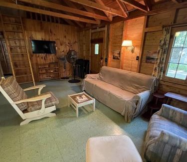 Standish Maison | RESTAWHILE LIMIT 6 cabin