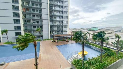 Jakarta Appartement | Restful and Modern 3BR at Daan Mogot City Apartment By Travelio
