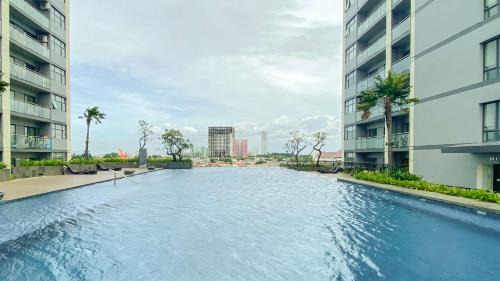 Jakarta Appartement | Restful and Modern 3BR at Daan Mogot City Apartment By Travelio