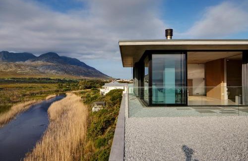 Pringle Bay Maison | Restio River House