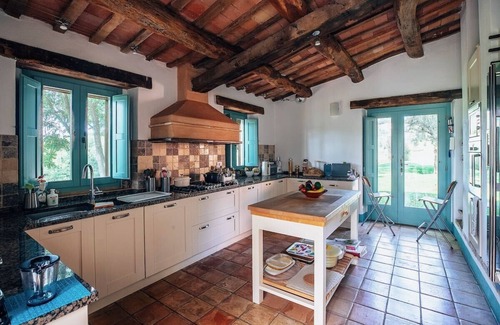 SantʼAngelo in Pontano Maison | Restored Farmhouse with Pool and Fabulous Views of Pastures, Woods and Mountains