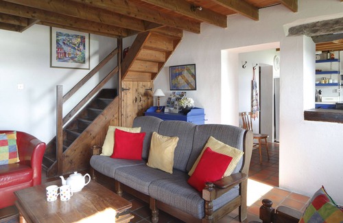 Caherdaniel Cottage | Chalet restauré des gardes-côtes du 18 e s. Au bord de la magnifique estuaire de Kenmare