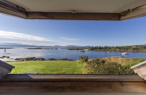 Caherdaniel Cottage | Chalet restauré des gardes-côtes du 18 e s. Au bord de la magnifique estuaire de Kenmare