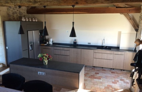 Francescas Maison | Ferme du XVIII eme restaurée, avec piscine, tennis, et vue degagée