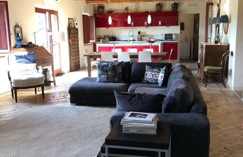 Ostra Vetere Autre | Restored 4/5 bedroom farmhouse with pool ,super fast WiFi contemporary interior