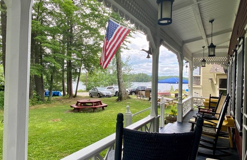 Blodgett Landing Cottage | Cottage familial au bord du lac restauré de 4 chambres sur le lac Sunapee à Blodgett Landing