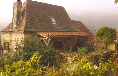 Berbiguieres Cottage | Cottage restauré en Berbiguières, un Dordogne Village Classique