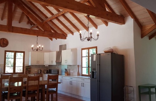 Labarthe Cottage | Chalet rural français restauré avec piscine chauffée et terrain paisible
