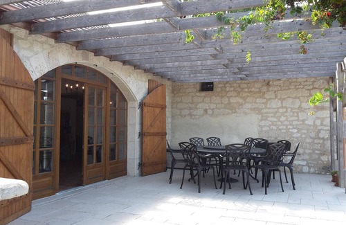 Labarthe Cottage | Chalet rural français restauré avec piscine chauffée et terrain paisible