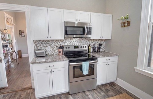 Historic Garderns Maison | Restored Historic 2BR/1.5BA House Near Downtown