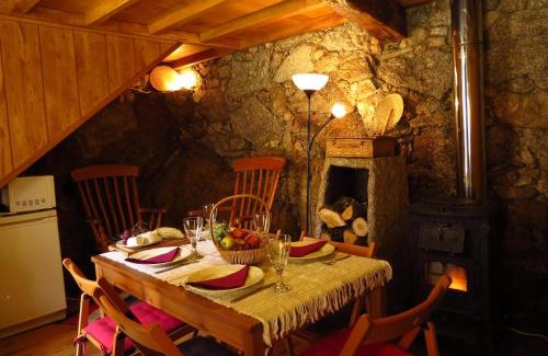 Lazarim Maison | Restored, rustic and rural mini cottage in typical Portuguese village
