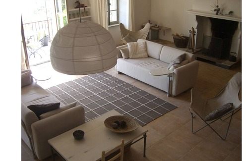 Beaufort Chalet De Ski | Restored Winemakers Homes In Picturesque Hamlet in heart of Minervois wine area