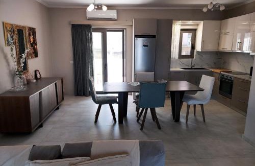Karpenisi Maison | Rethymno Suburb Maisonette