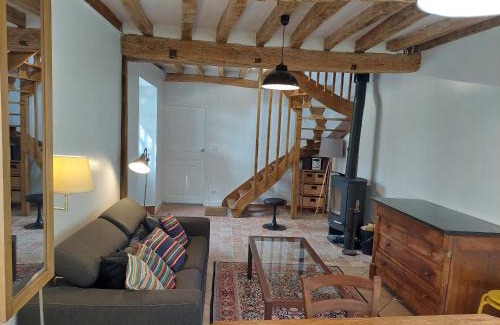 Gemigny Maison | Retraite Champêtre avec Home Cinéma et Verger Libre Cueillette, près de la Loire et des Châteaux - FR-1-590-435