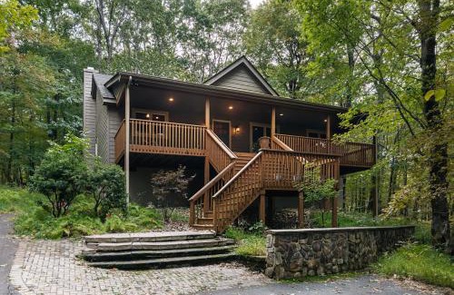 Nellysford Maison | Retreat At Wintergreen, Pool Access, Grill