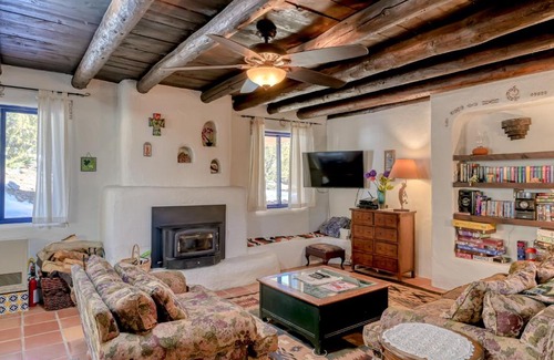 Taos Maison | Retreat in Taos Foothills