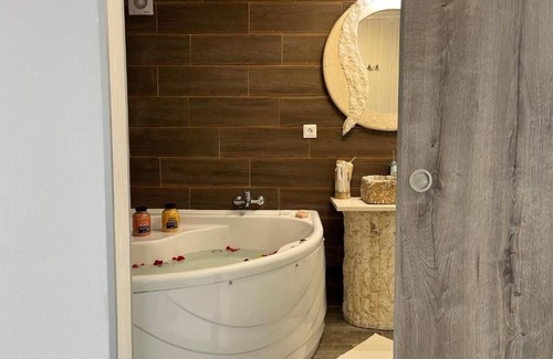 Mozelos Appartement | Retreat Premium Suite fountain