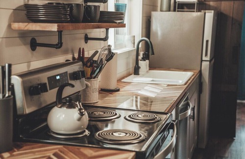 Laurelville Cabine | Retreat @ Rock House: Rustic + Updated w/Hot Tub