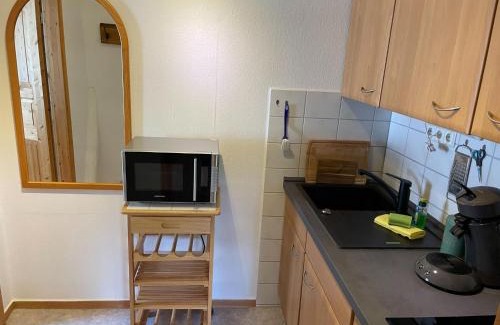 Hof Redentin Appartement | Retreat with Garden & Family Amenities