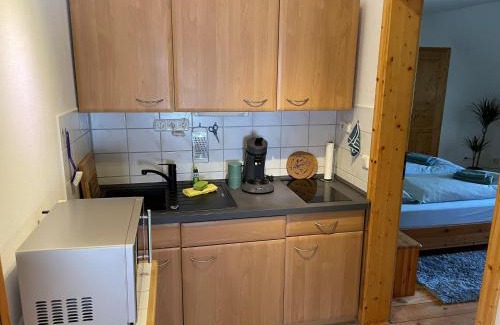 Hof Redentin Appartement | Retreat with Garden & Family Amenities