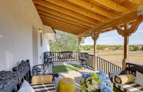Leon Junction Maison | Retreat with Pond Access and Views in Temple