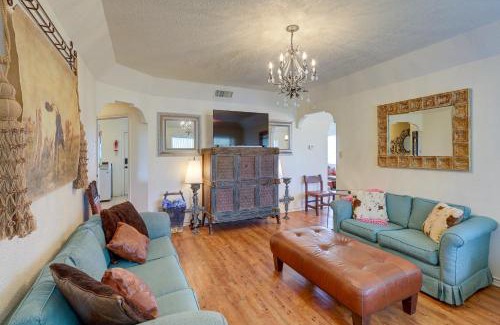 Leon Junction Maison | Retreat with Pond Access and Views in Temple