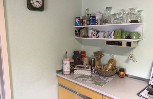 Altensteig Appartement | Retro Ferienwohnung mit Schlossblick im Nordschwarzwald - Biker Willkommen!