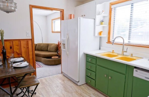 Twin Lakes Maison | Retro home minutes from downtown Denver