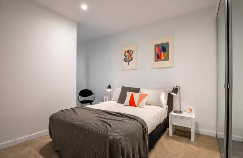 Doncaster Appartement | Retro Modern with Pool near Westfield Doncaster