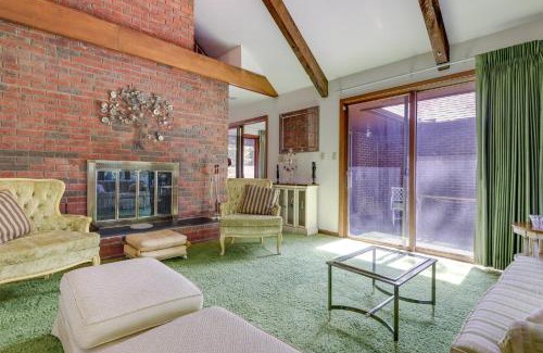 Xenia Maison | Retro Ohio Home on 1-Acre Property