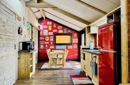 Ashland Location De VR | Retro - Safari Tent | 2 Bed, 1 Bath