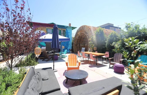 Roosevelt Appartement | Retro Studio in the Heart of DTPH - Very Walkable