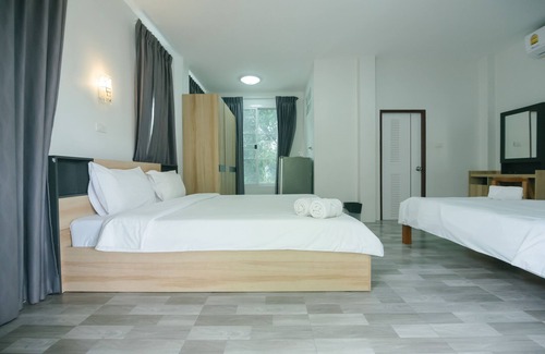 Chom Bueng Station Balnéaire | Reuan Chom Dao Resort