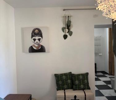 Abrest Appartement | Reve de Panda avec Sauna et Jacuzzi Privatif