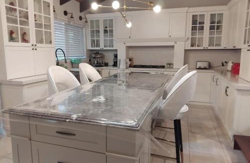 Upwey Maison | Rezara House - 1 to 4 bedroom house