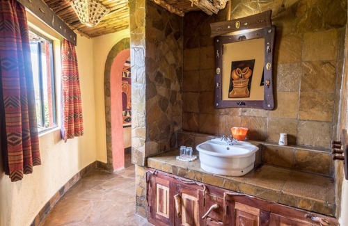 Nyahururu Cabine | Rhino Watch safari Lodge