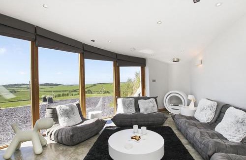 Rhydwyn Maison | Rhyd Angharad Barns