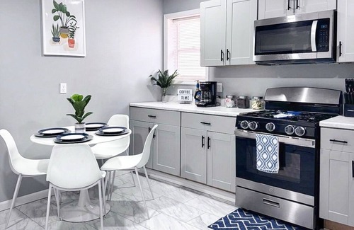 Southside Appartement | Rhythm & Blues Retreat near Syracuse University!