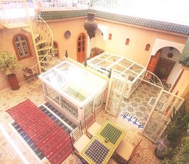 Zaouia Sidi Rhalem Maison | Riad DAR BARBI