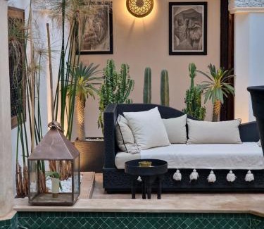 Bab Doukkala Lit Et Petit-Déjeuner | Riad Dar El Mahja