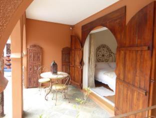 Coromandel Lit Et Petit-Déjeuner | RIAD SAINT FRANCOIS & SPA
