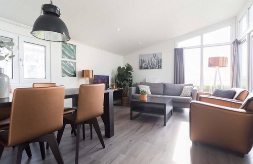 Berkhout Chalet De Ski | ✓ Rialto at Park Westerkogge ✓ Holiday home for 5 people ✓ Located in Berkhout (North Holland) ✓ Waterfront holiday resort ✓ Book directly at the resort