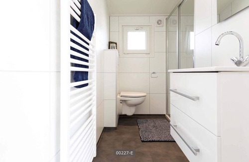 Cromvoirt Chalet De Ski | ✓ Rialto MAX at Résidence de Leuvert ✓ Holiday home for 6 persons ✓ Located near Den Bosch (Noord-Brabant) ✓ Near De IJzeren Man ✓ Book directly through the park