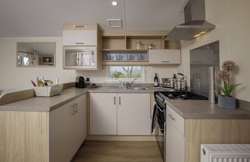 Longridge Maison | Ribble Heights Cosy Lodge Retreat with Countryside Views, Longridge, (Pet Free)