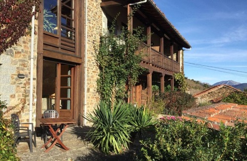 Basieda Appartement | Richard and Suzanne Aparment cozy with an incredible views, quiet Valley.