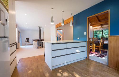 Lake Okareka Maison | Ridge Retreat