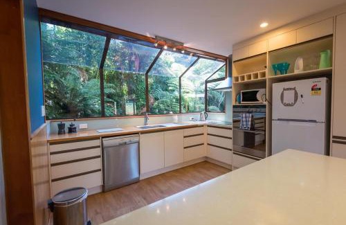Lake Okareka Maison | Ridge Retreat