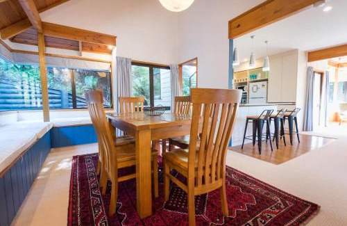 Lake Okareka Maison | Ridge Retreat