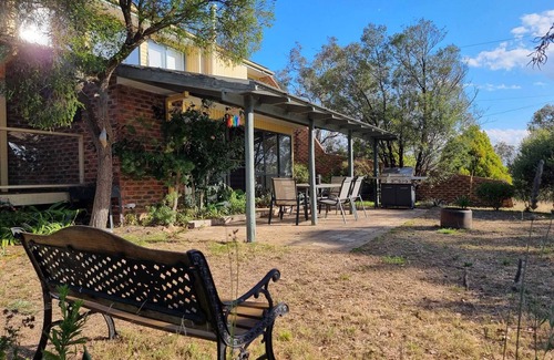 The Ridgeway Maison | Ridgeway Escape. Bushland Retreat