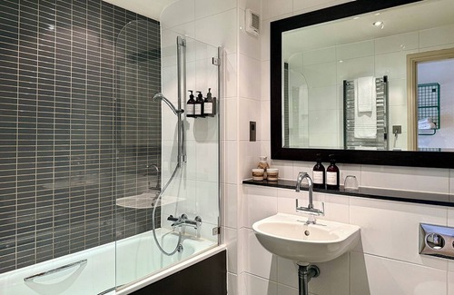 Waltham Cross Hôtel | Ridings at Theobalds Park